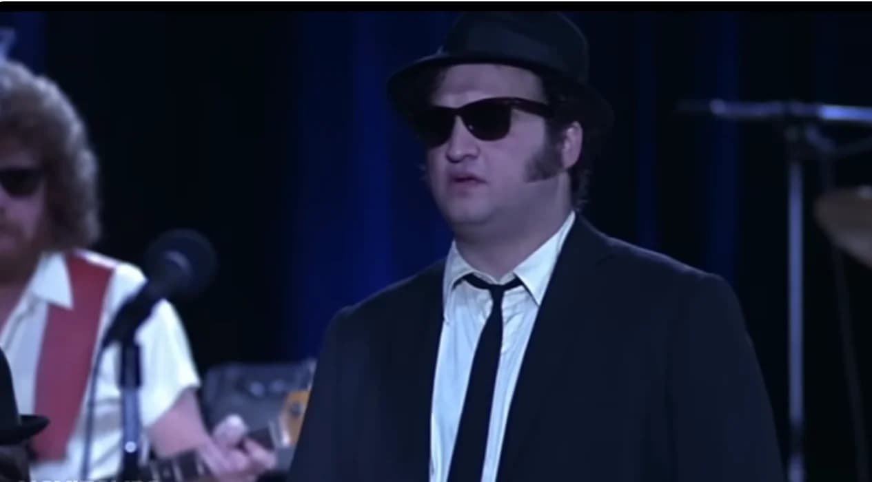 loi.THE BLUES BROTHERS — EVERYBODY NEEDS SOMEBODY TO LOVE