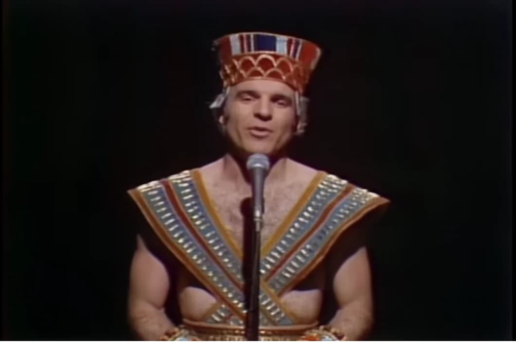 loi.STEVE MARTIN TURNS KING TUT INTO PURE COMEDY GOLD