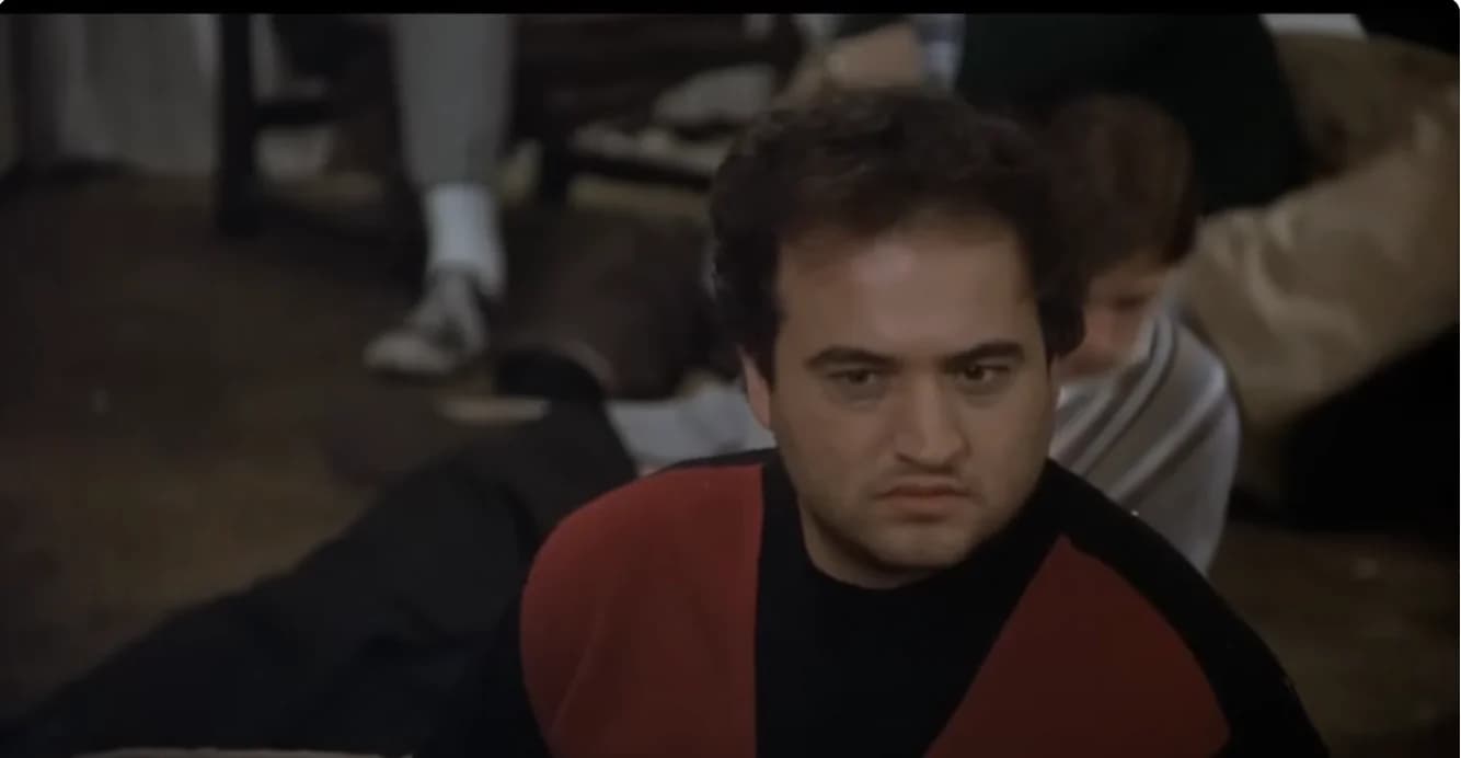 loi.JOHN BELUSHI TURNS A SERIOUS SPEECH INTO COMPLETE COMEDY CHAOS!